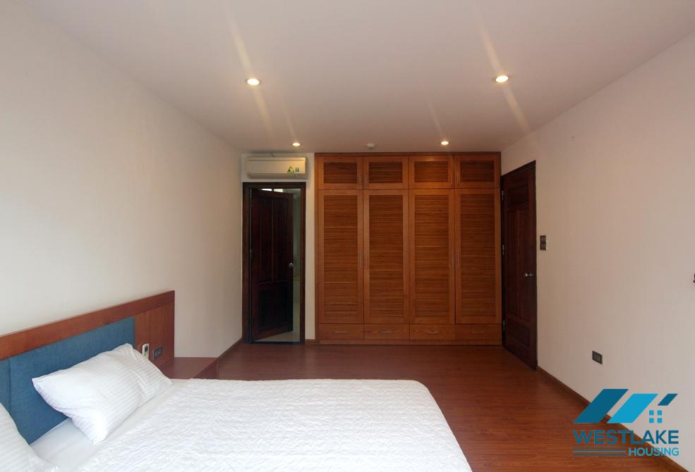 Splendid three bedrooms apartment to rent in Tay Ho of West Lake area, Tay Ho, Ha Noi