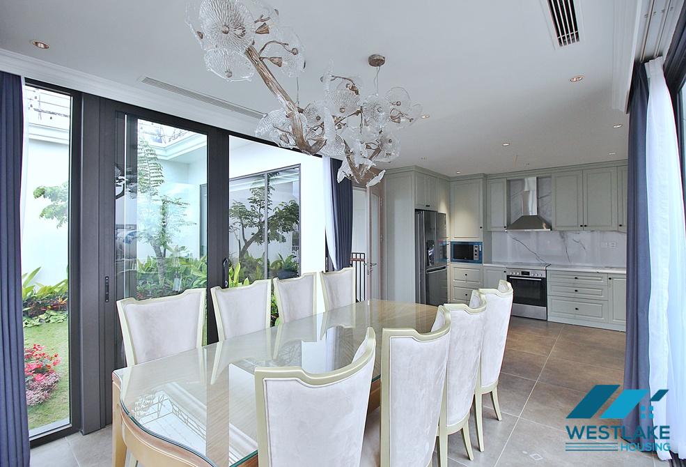 Beautiful 03 bedrooms apartment with nice terrace for rent in Tay Ho ward, Ha Noi