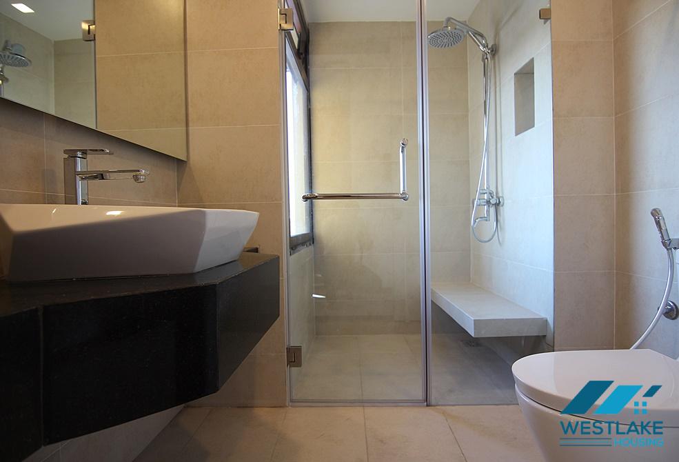 A spacious and quality apartment for rent in Xuan Dieu, Tay Ho