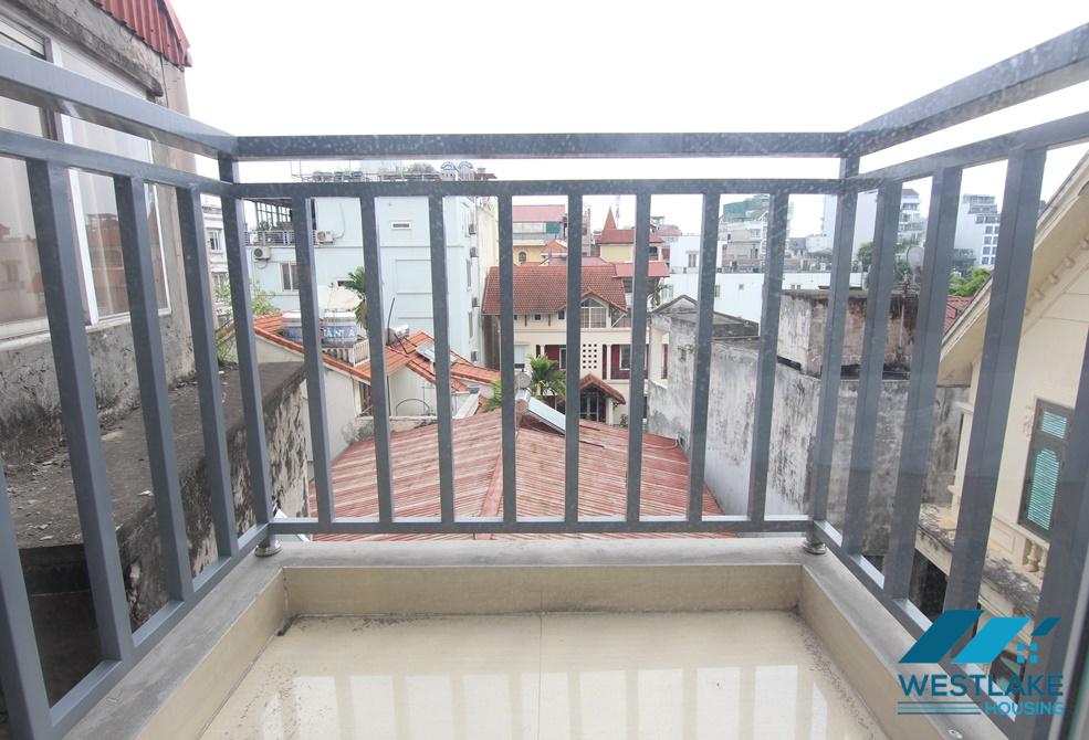 A nice and good price 1 bedroom apartment for rent in Tay Ho, Ha Noi