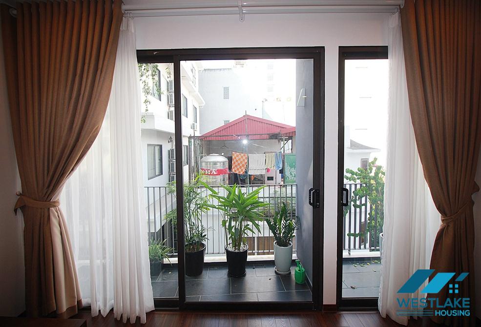 Large one bedroom apartment with balcony for rent on Tu Hoa street, Tay Ho, Ha Noi