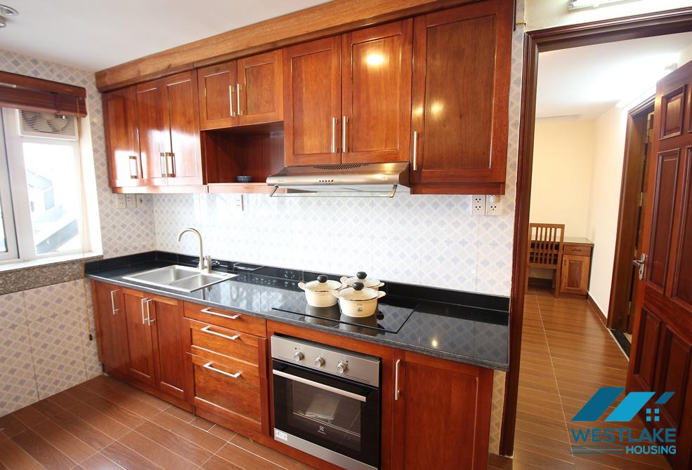 Spacious 4 bedroom apartment with beautiful lake view for rent in Xuan Dieu, Tay Ho