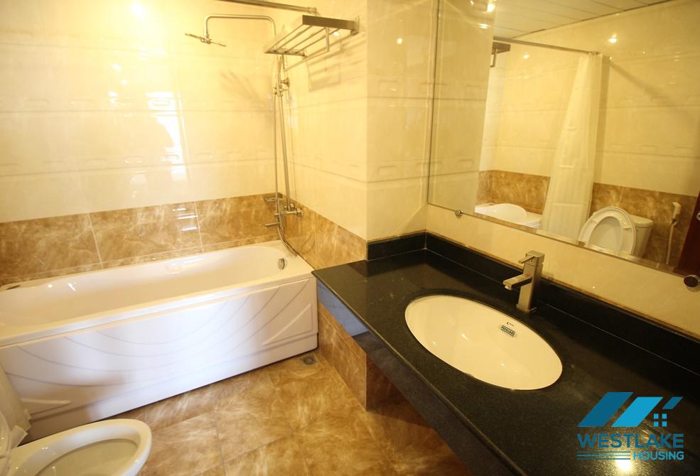 Spacious 4 bedroom apartment with beautiful lake view for rent in Xuan Dieu, Tay Ho