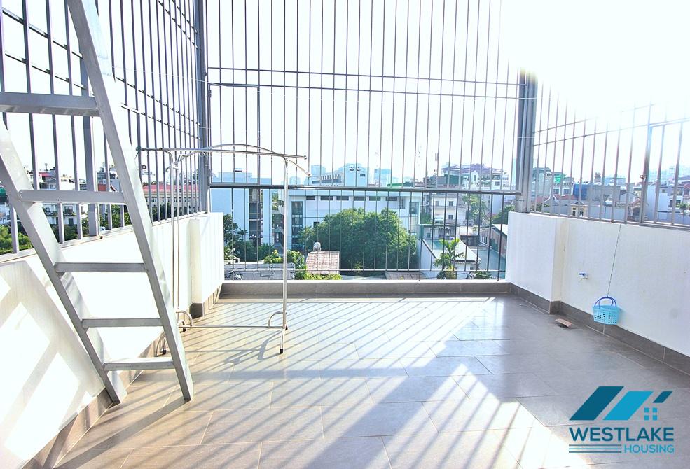 Affordable price 3 bedrooms house for rent in Au Co area, Tay Ho, Ha Noi