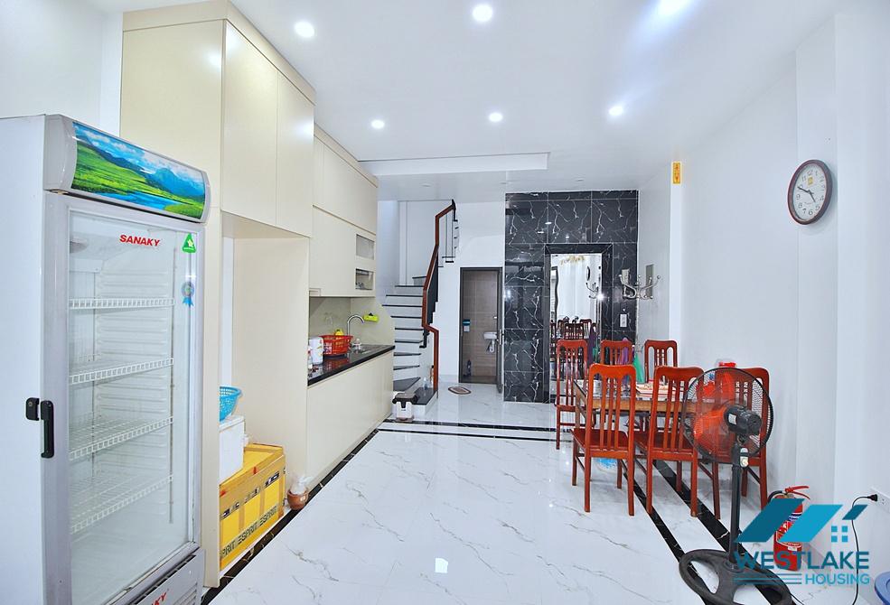 Affordable price 3 bedrooms house for rent in Au Co area, Tay Ho, Ha Noi