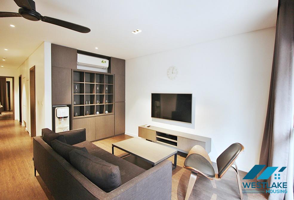 A modern 2 bedroom apartment with good price for rent in Tay Ho, Ha Noi