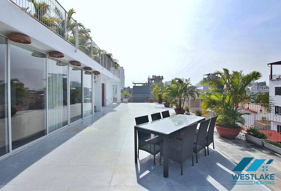A luxurious 3 bedrooms apartment for rent in To Ngoc Van area, Tay Ho, Ha Noi