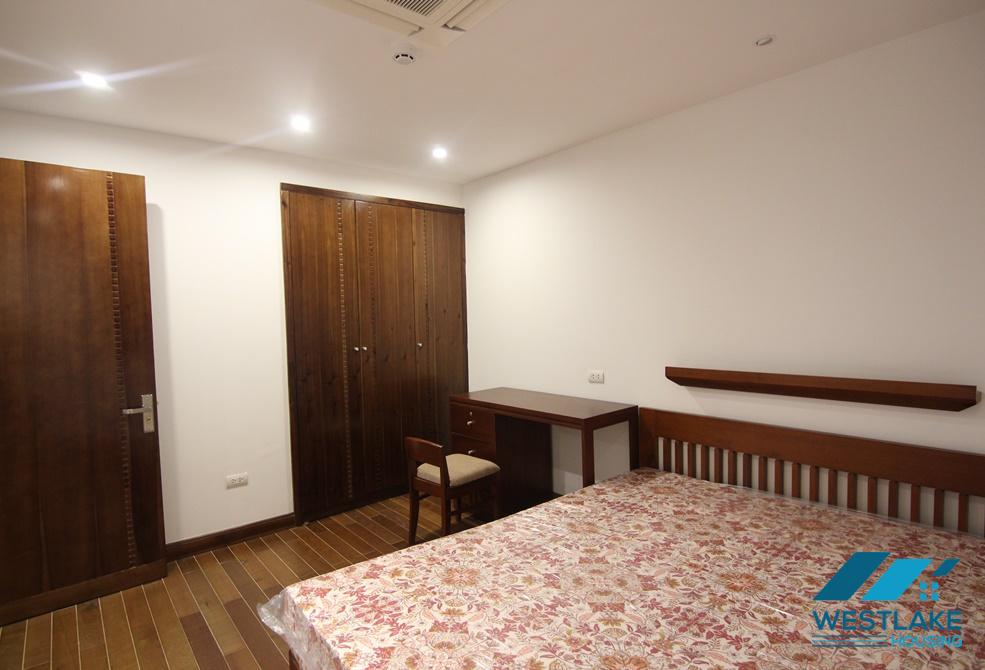 A beautiful 2 bedroom apartment for rent in Xuan Dieu, Tay Ho, Ha Noi
