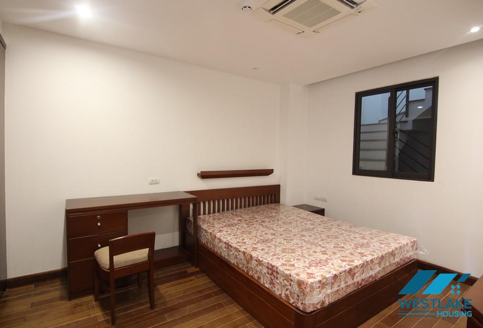 A beautiful 2 bedroom apartment for rent in Xuan Dieu, Tay Ho, Ha Noi