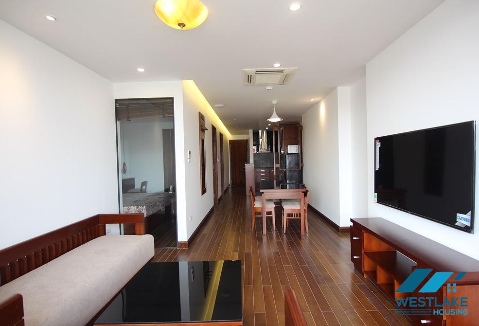 A beautiful 2 bedroom apartment for rent in Xuan Dieu, Tay Ho, Ha Noi