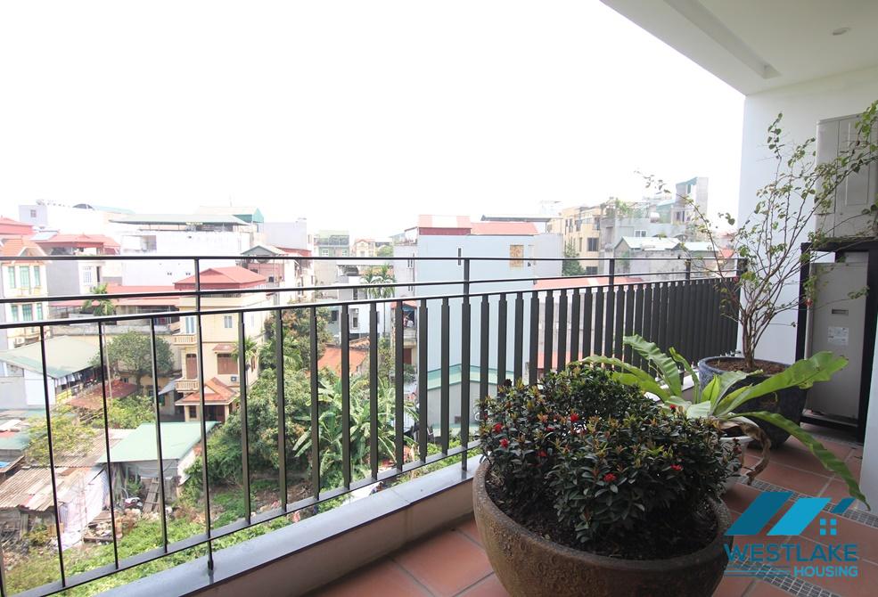A beautiful 2 bedroom apartment for rent in Xuan Dieu, Tay Ho, Ha Noi