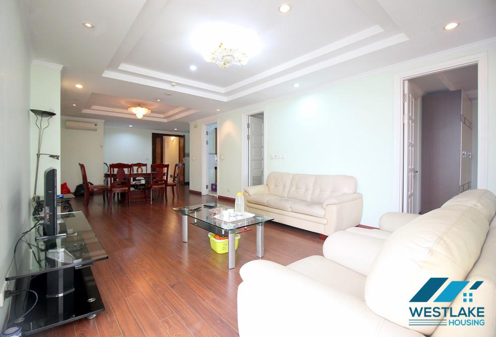 Cho thuê căn hộ 3 phòng ngủ sang trọng tại Ciputra, Tây Hồ, Hà Nội Cho thuê căn hộ 3 phòng ngủ sang trọng tại Ciputra, Tây Hồ, Hà Nội