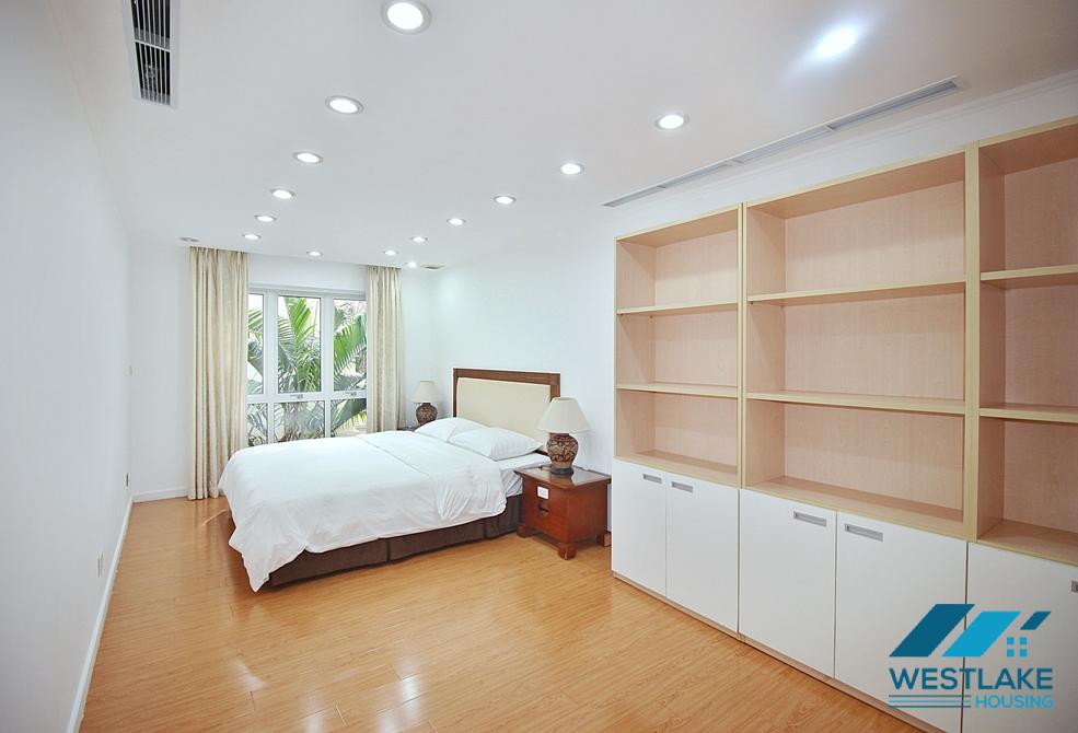 Serviced 4 bedrooms house for rent in Tay Ho ward, Ha Noi Serviced 4 bedrooms house for rent in Tay Ho ward, Ha Noi