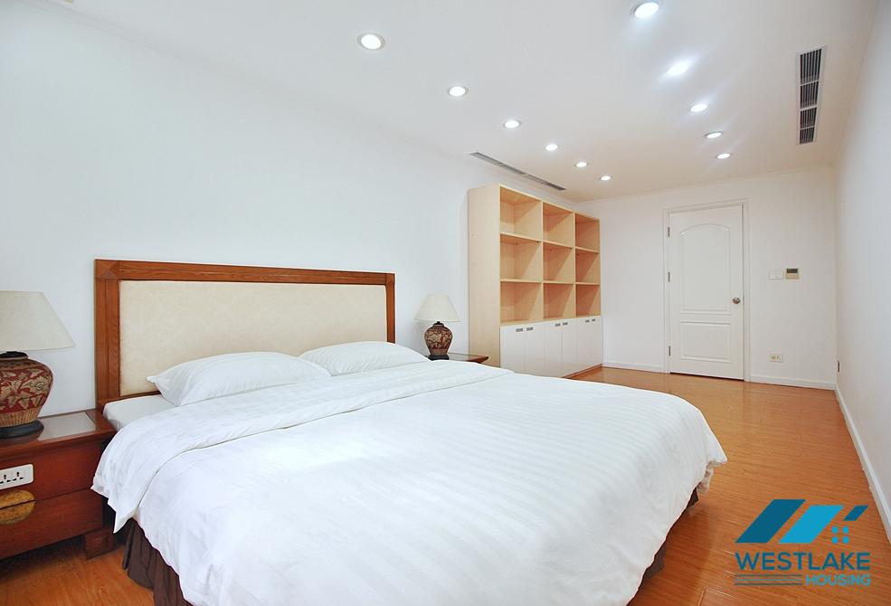 Serviced 4 bedrooms house for rent in Tay Ho ward, Ha Noi Serviced 4 bedrooms house for rent in Tay Ho ward, Ha Noi