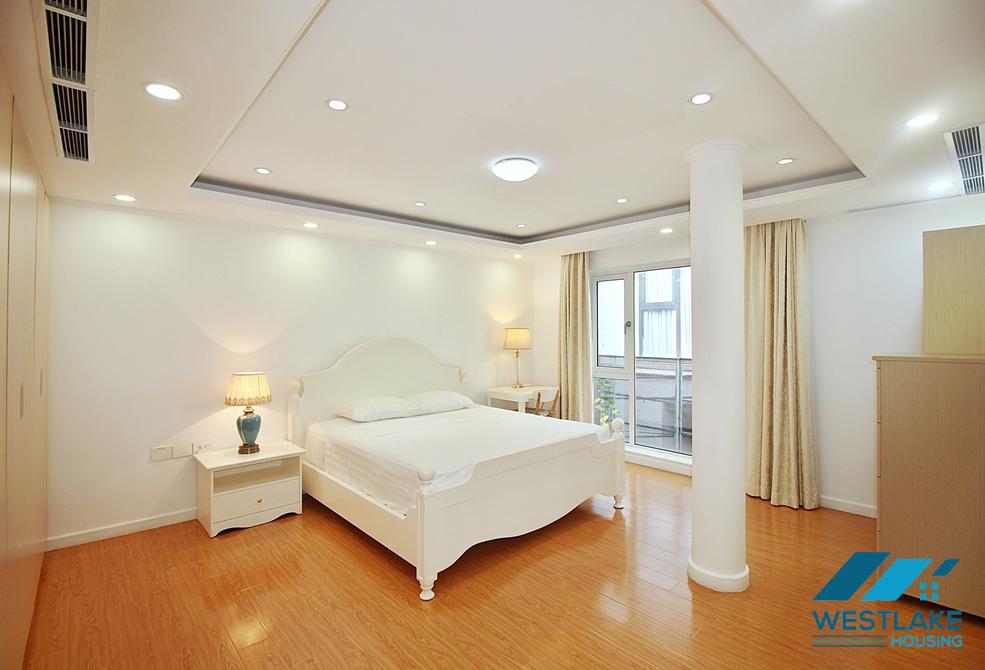 Serviced 4 bedrooms house for rent in Tay Ho ward, Ha Noi Serviced 4 bedrooms house for rent in Tay Ho ward, Ha Noi