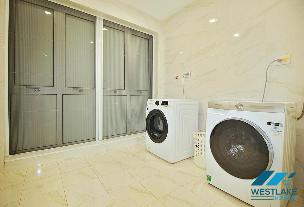 Serviced 4 bedrooms house for rent in Tay Ho ward, Ha Noi Serviced 4 bedrooms house for rent in Tay Ho ward, Ha Noi