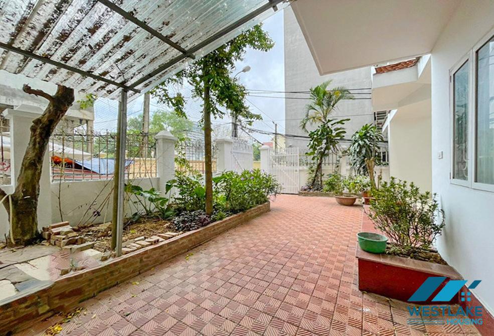 Afordable price 4 bedrooms house for rent in Tay Ho, Ha Noi