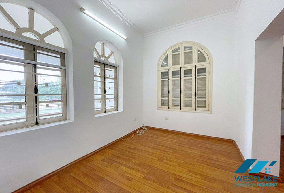 Afordable price 4 bedrooms house for rent in Tay Ho, Ha Noi