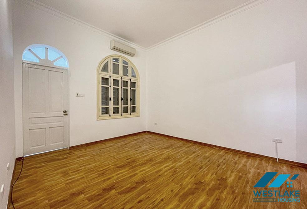 Afordable price 4 bedrooms house for rent in Tay Ho, Ha Noi