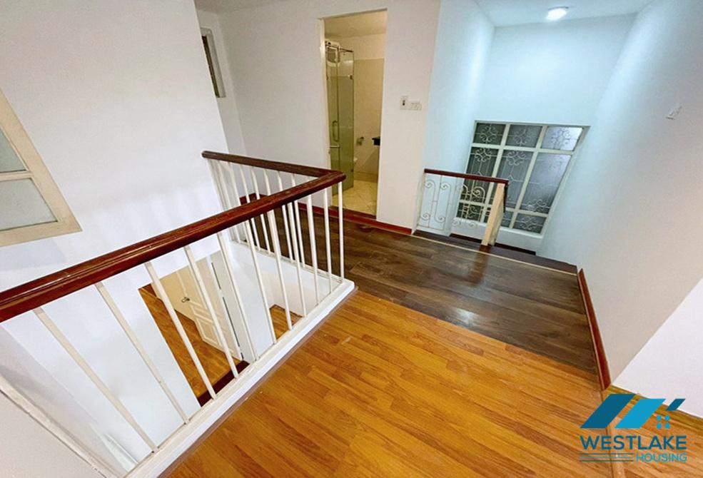 Afordable price 4 bedrooms house for rent in Tay Ho, Ha Noi