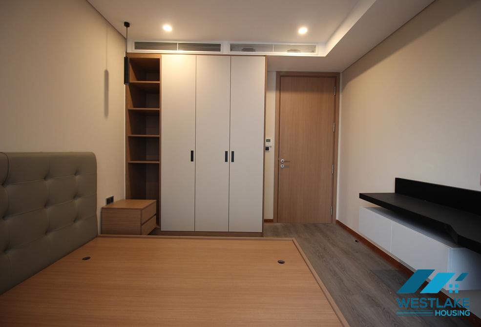 Bright and quiet 02 bedrooms apartment for rent in Tay Ho street, Tay Ho, Ha Noi
