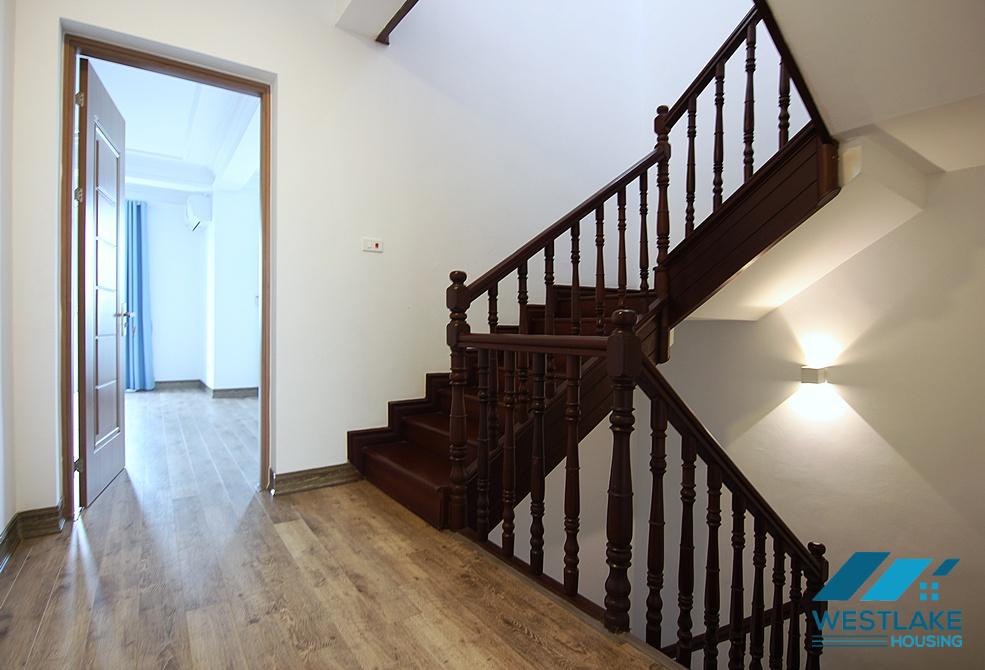 Fully furnished 04 bedrooms house in Xom Chua Westlake, Tay Ho, Ha Noi for rent