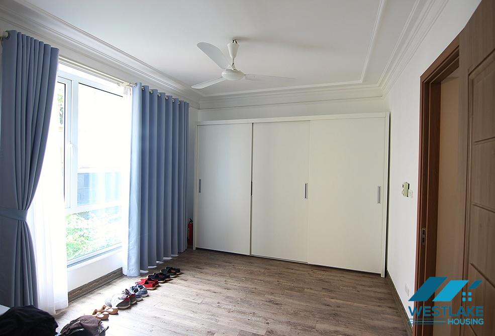 Fully furnished 04 bedrooms house in Xom Chua Westlake, Tay Ho, Ha Noi for rent