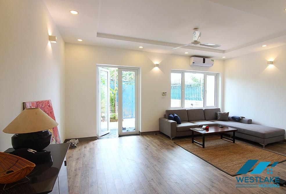 Fully furnished 04 bedrooms house in Xom Chua Westlake, Tay Ho, Ha Noi for rent