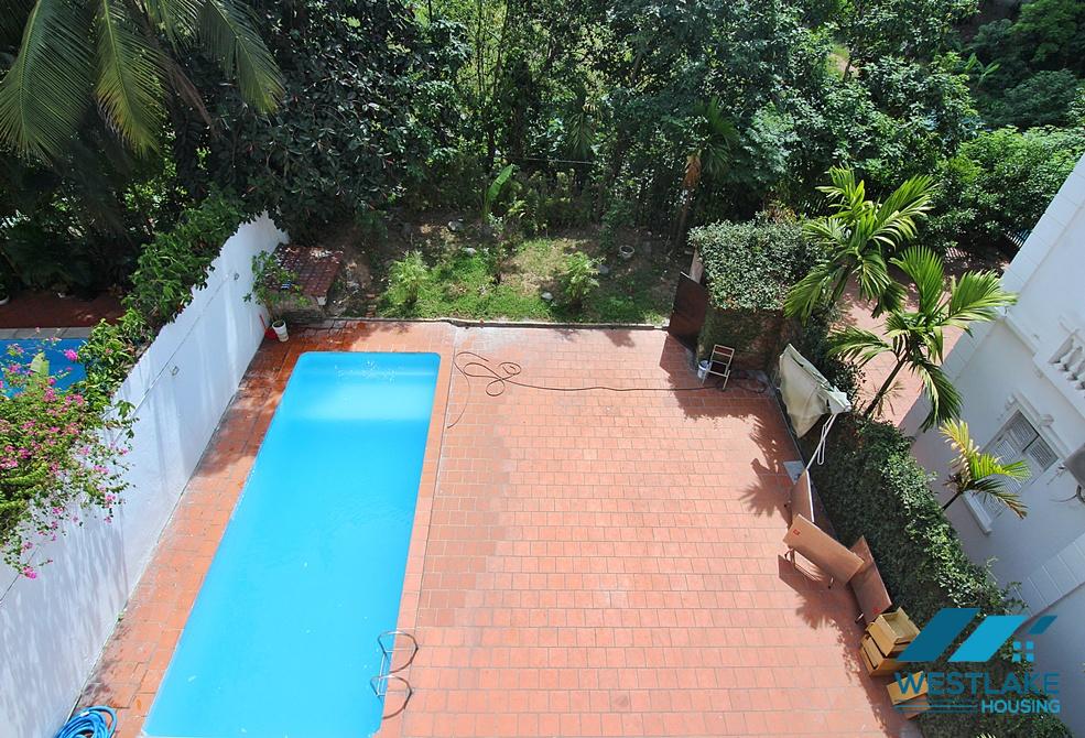 Beautiful and spacious house for rent in Tay Ho ward, Ha Noi