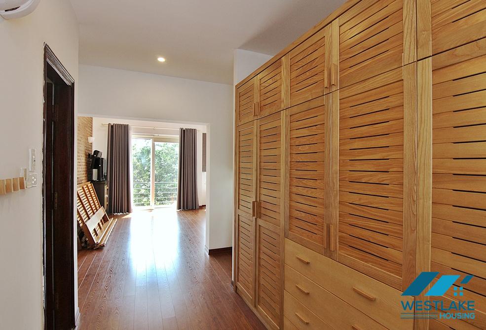 Beautiful and spacious house for rent in Tay Ho ward, Ha Noi