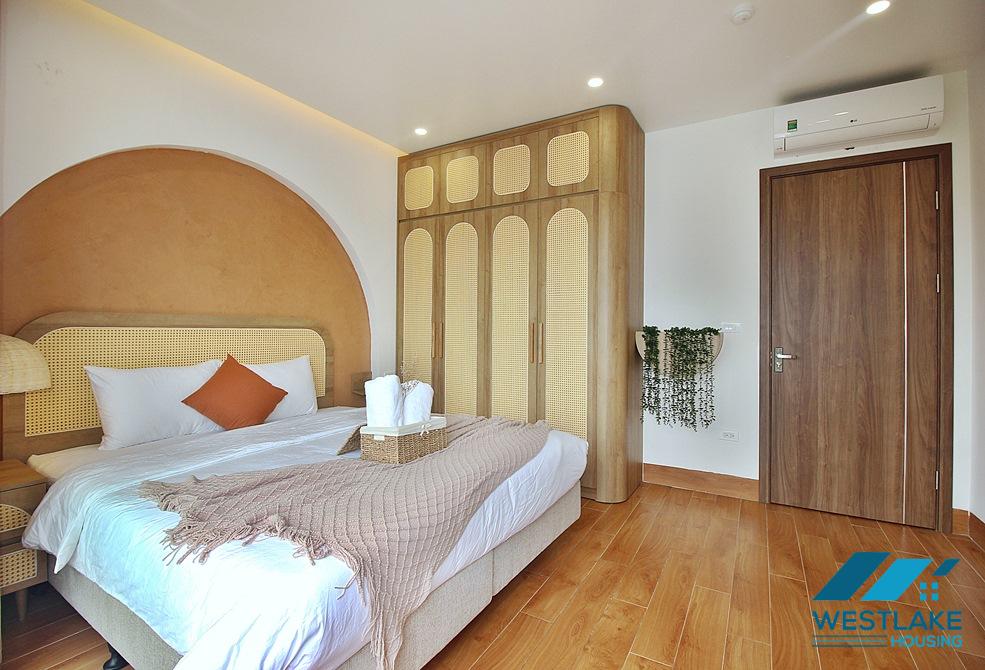 Lake view 01 bedroom apartment for rent on Vu Mien street, Tay Ho, Ha Noi