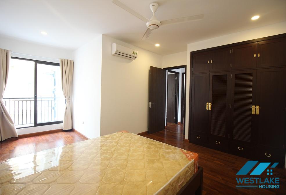 Spacious 03 bedrooms apartment in center of Tay Ho for rent