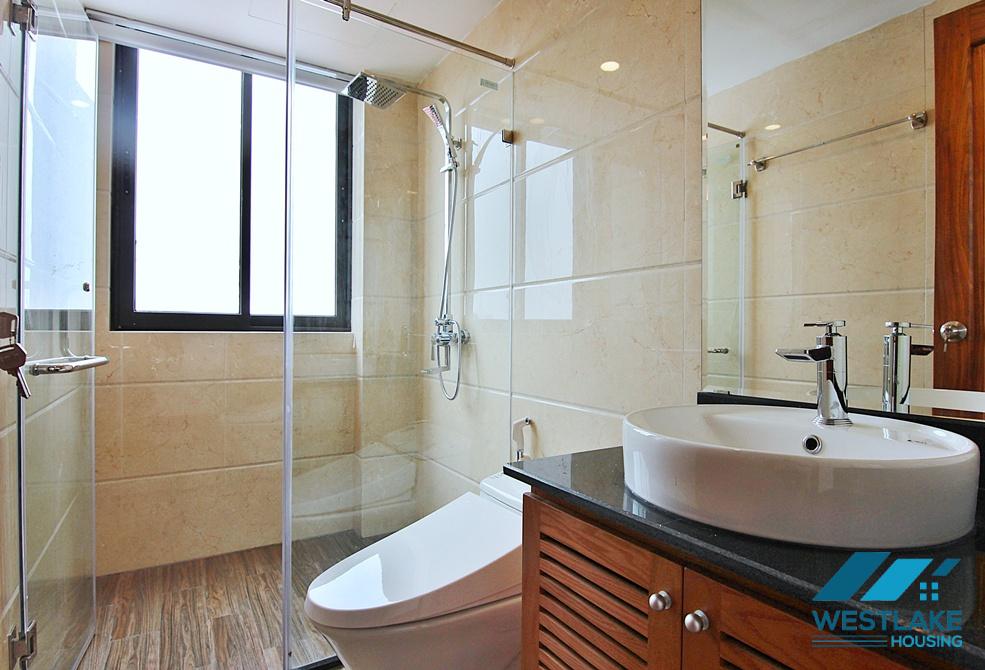 Super bright 03 bedrooms apartment for rent in Tay Ho, Ha Noi Super bright 03 bedrooms apartment for rent in Tay Ho, Ha Noi