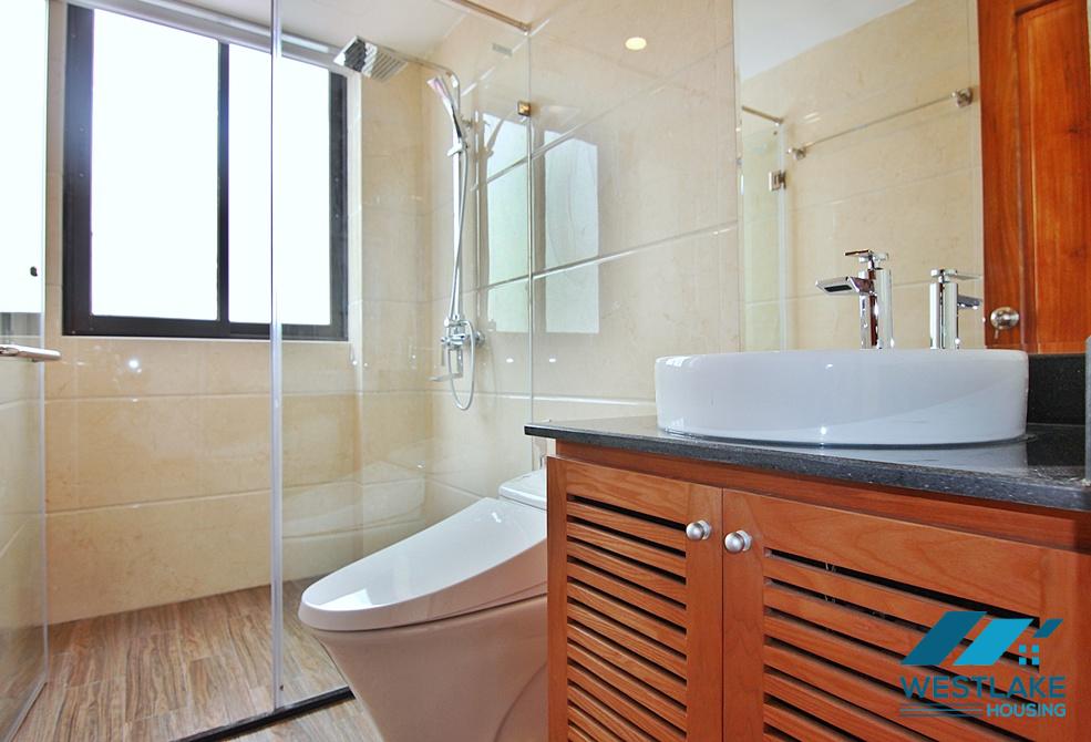 Super bright 03 bedrooms apartment for rent in Tay Ho, Ha Noi Super bright 03 bedrooms apartment for rent in Tay Ho, Ha Noi