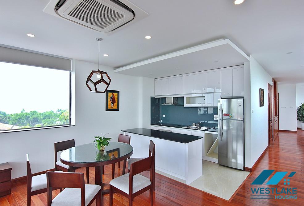 Super bright 03 bedrooms apartment for rent in Tay Ho, Ha Noi Super bright 03 bedrooms apartment for rent in Tay Ho, Ha Noi