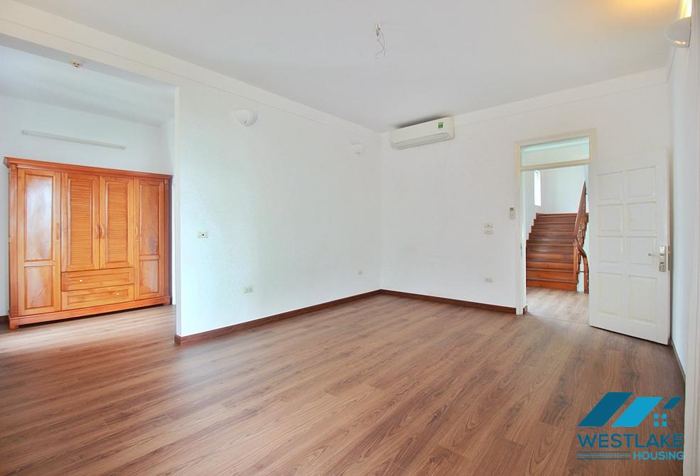 Four bedrooms house with in-door pool for rent in Tay Ho ward, Ha Noi
