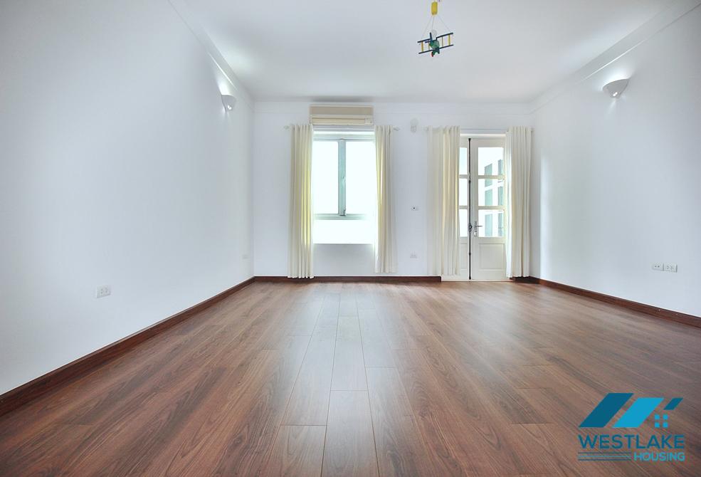 Four bedrooms house with in-door pool for rent in Tay Ho ward, Ha Noi