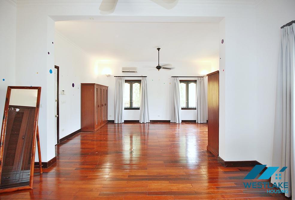 Spacious garden house with out-door pool for rent in Tay Ho, Ha Noi