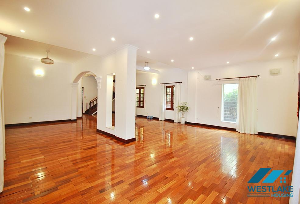 Spacious garden house with out-door pool for rent in Tay Ho, Ha Noi