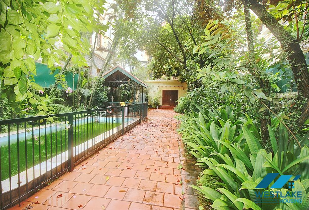 Spacious garden house with out-door pool for rent in Tay Ho, Ha Noi