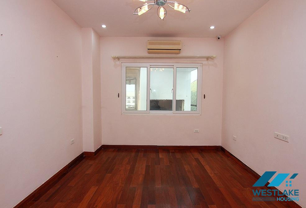 Quiet and nice house with 04 bedrooms for rent in Tay Ho, Ha Noi