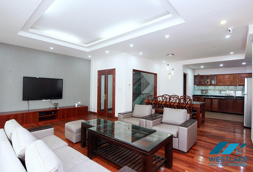 Quiet and nice house with 04 bedrooms for rent in Tay Ho, Ha Noi