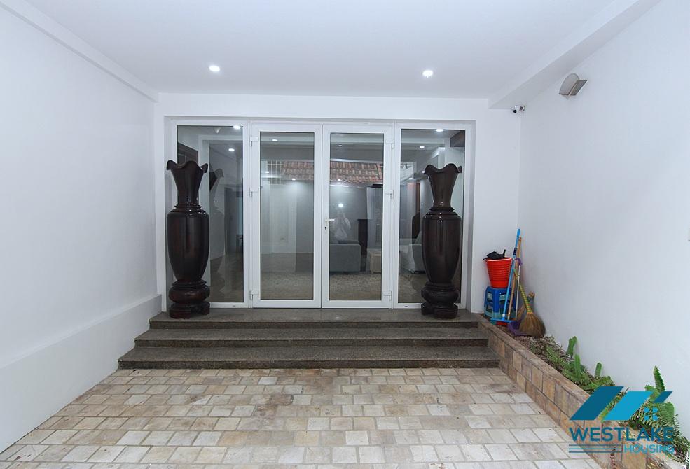 Quiet and nice house with 04 bedrooms for rent in Tay Ho, Ha Noi