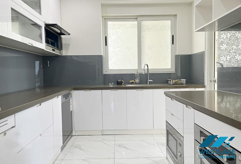Spacious affordable Ciputra apartment with furniture, Tay Ho ward, Ha Noi Spacious affordable Ciputra apartment with furniture, Tay Ho ward, Ha Noi