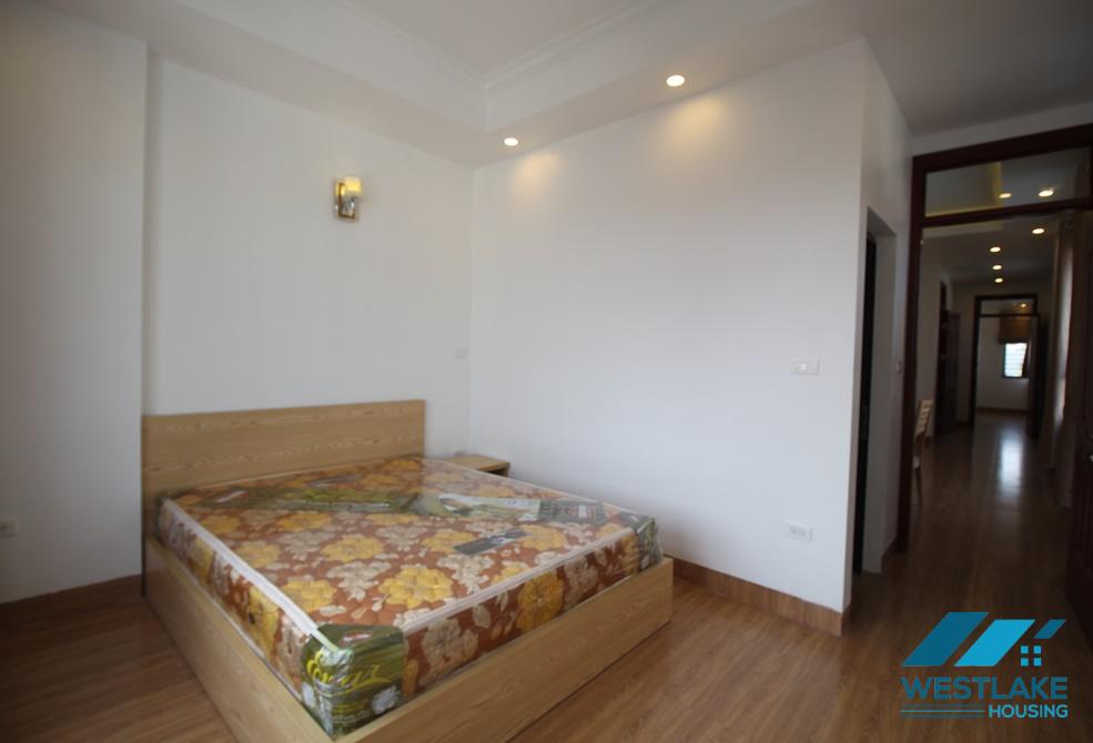 A nice and affordable 2 bedroom apartment for rent in Xuan Dieu, Tay Ho, Ha Noi