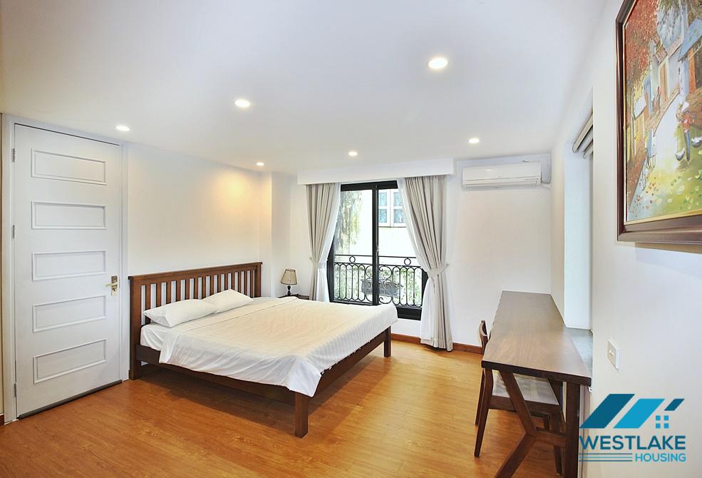 A nice and bright 2 bedroom apartment for rent in Xuan Dieu, Tay Ho