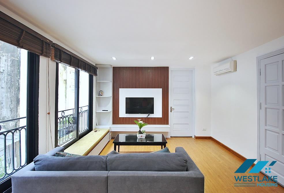 A nice and bright 2 bedroom apartment for rent in Xuan Dieu, Tay Ho