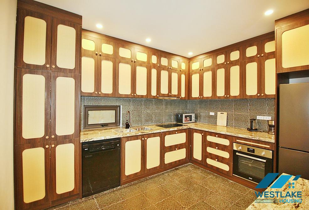 A charming and spacious four bedrooms for rent on Xuan Dieu street, Tay Ho, Ha Noi