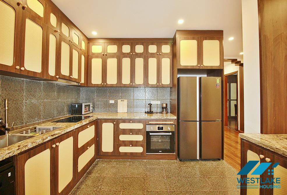 A charming and spacious four bedrooms for rent on Xuan Dieu street, Tay Ho, Ha Noi
