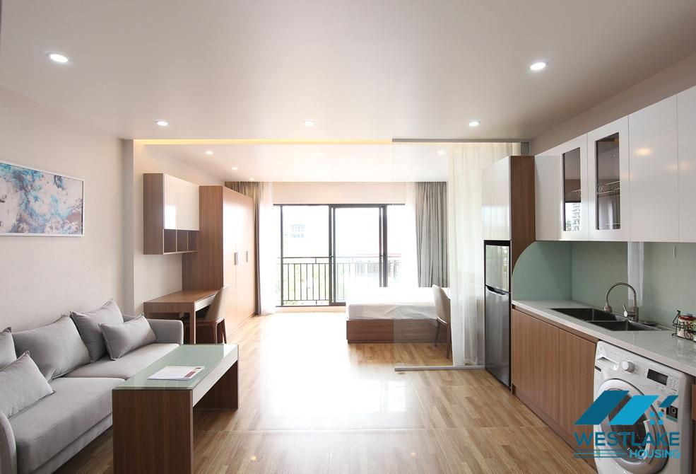 Bright and spacious studio apartment for rent in Dang Thai Mai area, Tay Ho, Ha Noi
